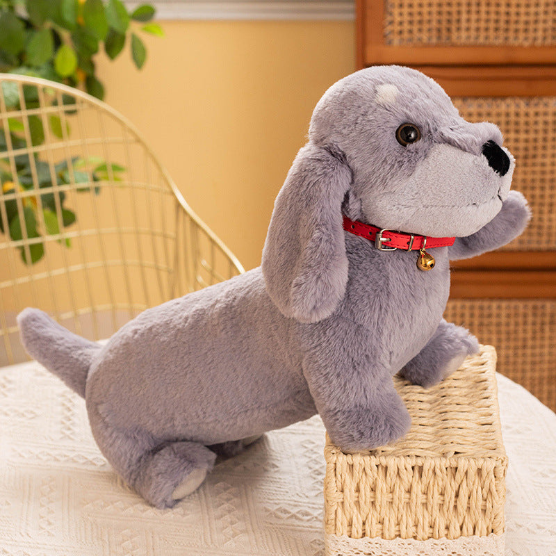 Peluche teckel coloré avec son collier rouge