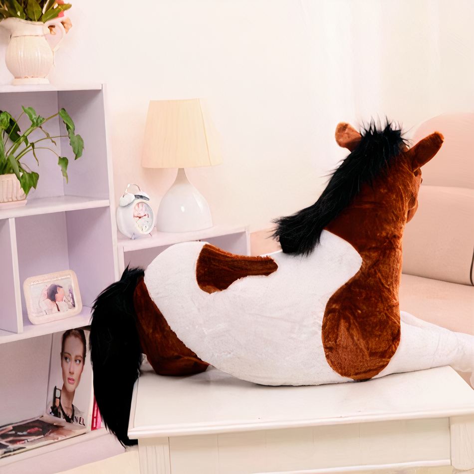 Peluche cheval doux blanc marron enfant câlin