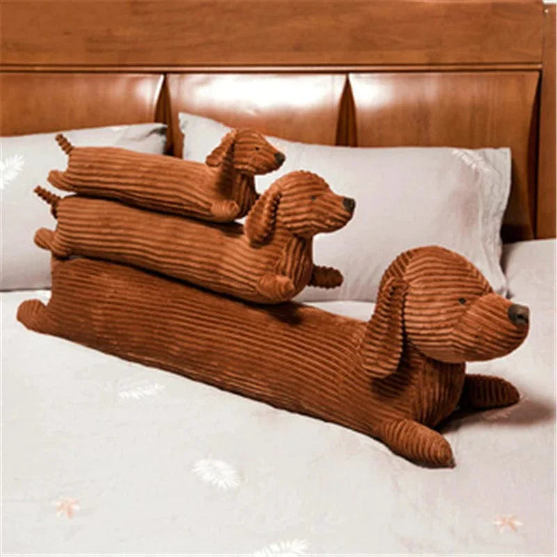 Peluche chien teckel marron doux