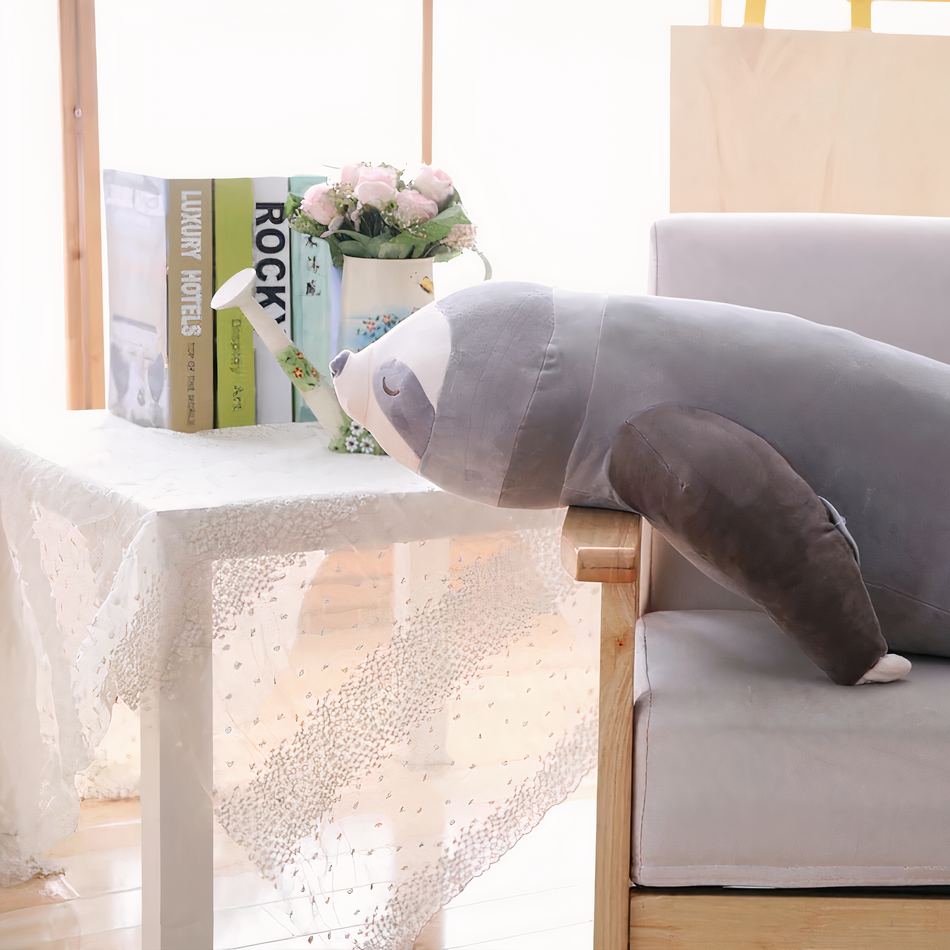 Peluche paresseux gris doux enfant cocooning hiver