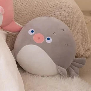 Peluche squishmallow poisson ballon gris