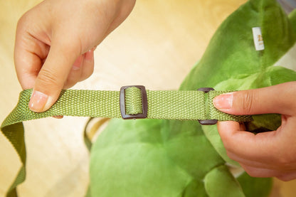 Le bébé dinosaure - sac à dos en peluche