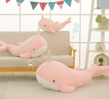 Peluche baleine géante à corne