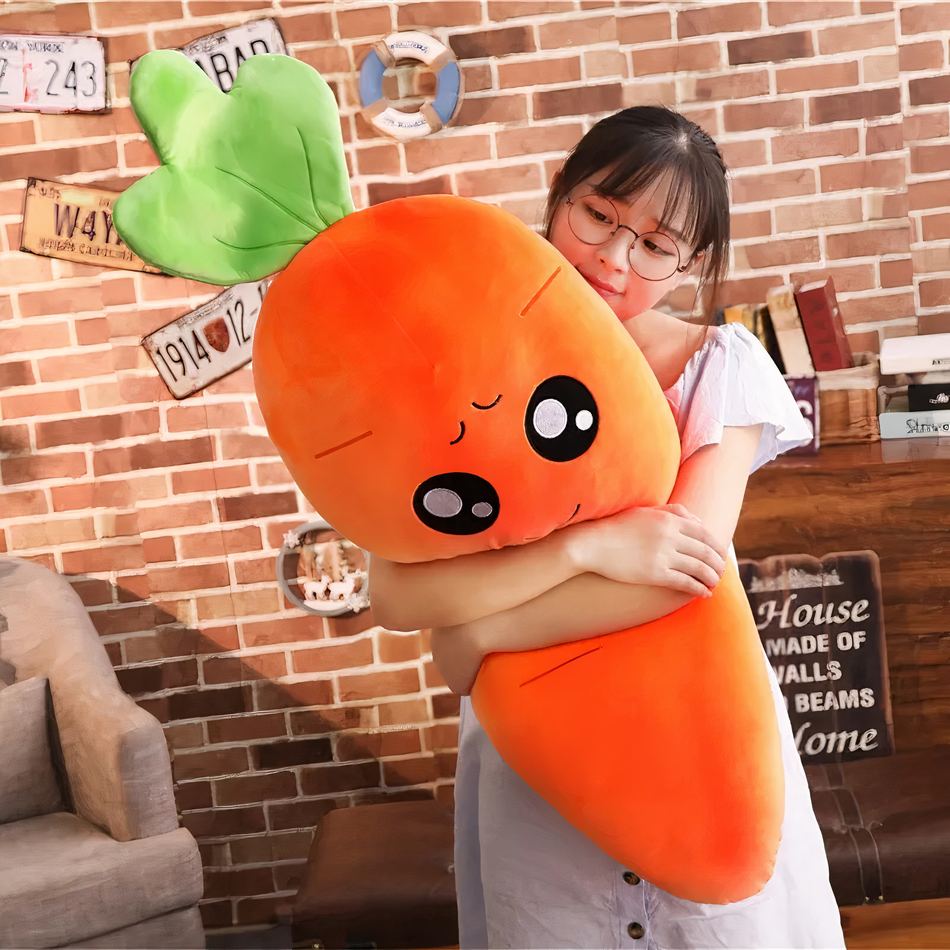 Peluche carotte géante douce timide décoration chambre