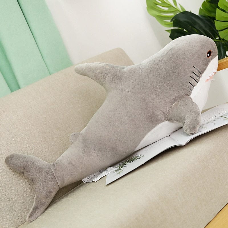 Peluche géante requin coloré aux belles dents
